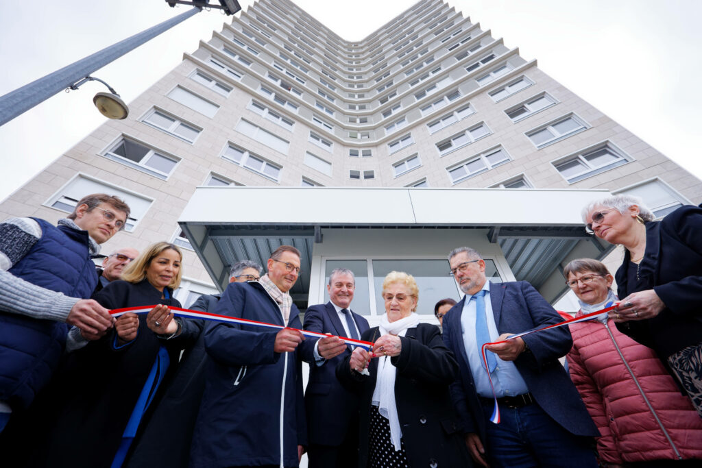 Pas De Calais Habitat Inauguration De La Tour C Zanne Arras Un